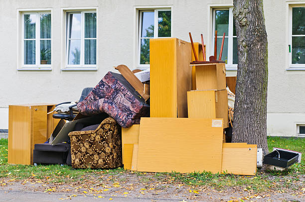 Best Yard Waste Removal  in North Logan, UT